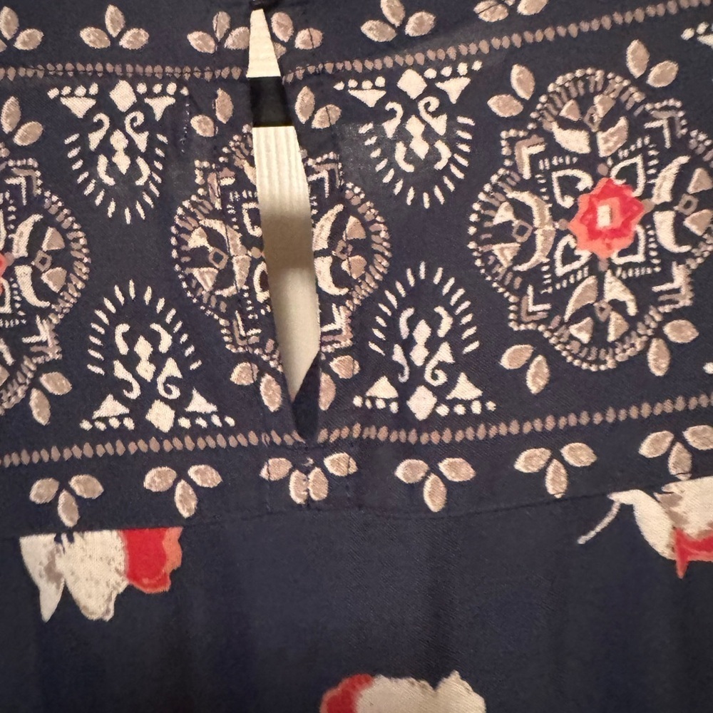 Abercrombie & Fitch Navy Long Sleeve Floral Romper size medium - Picture 6 of 10